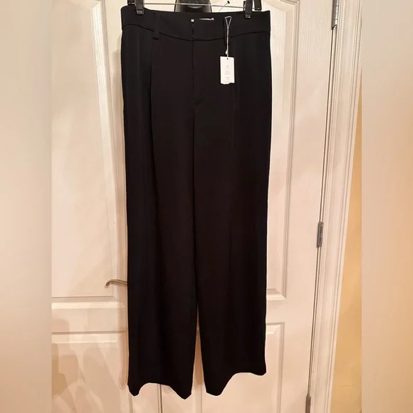 New with ripped tags. Vince black womens slacks size 10 - Picture 3 of 5